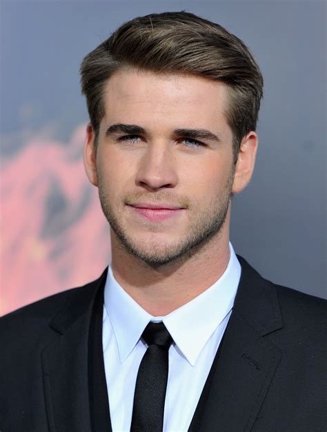 Liam Hemsworth .
